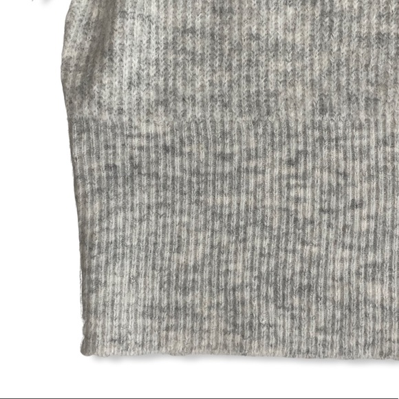 Topshop Sweater, Heather Gray Wool Blend, Chevron Design, Cropped Length, NWOT - Picture 10 of 12